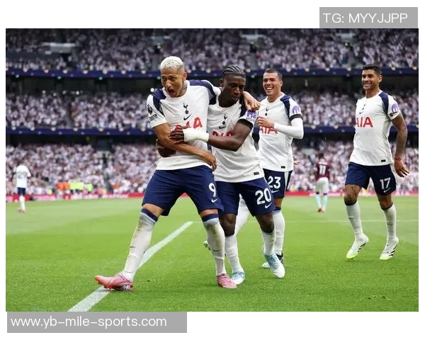 库杜斯赞扬特尔的坚持精神并强调进球对前锋自信心的重要性 库杜斯赞扬特尔的坚持精神并强调进球对前锋自信心的重要性